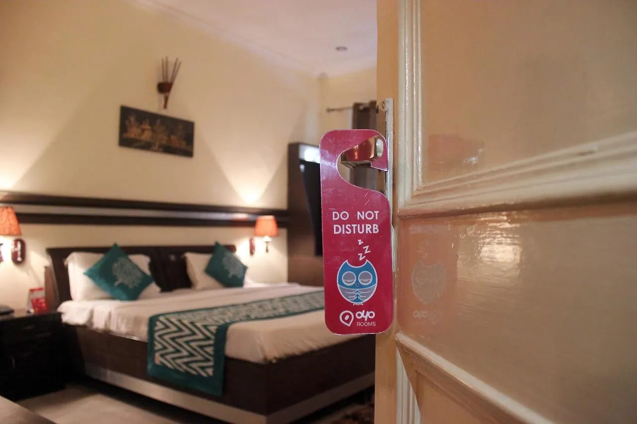 Oyo 12968 Hotel The Domus Gurgaon Indien