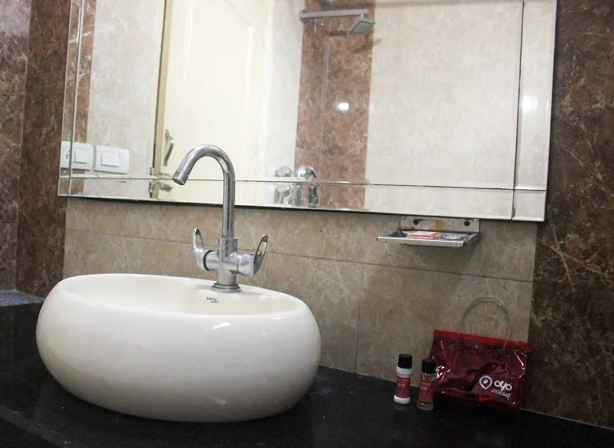 Oyo 12968 Hotel The Domus Gurgaon Indien
