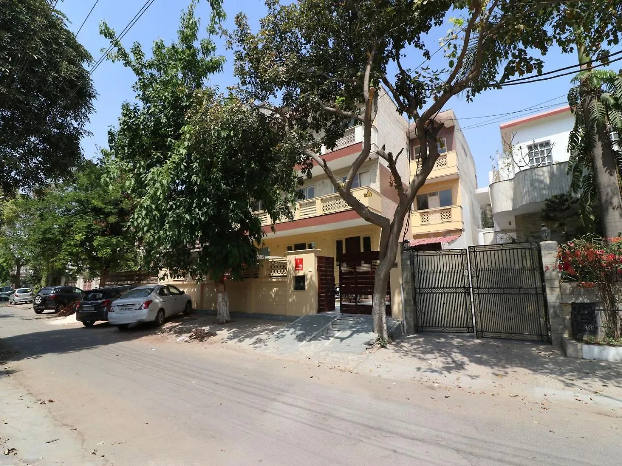 ***  Oyo 12968 Hotel The Domus Gurgaon Indien