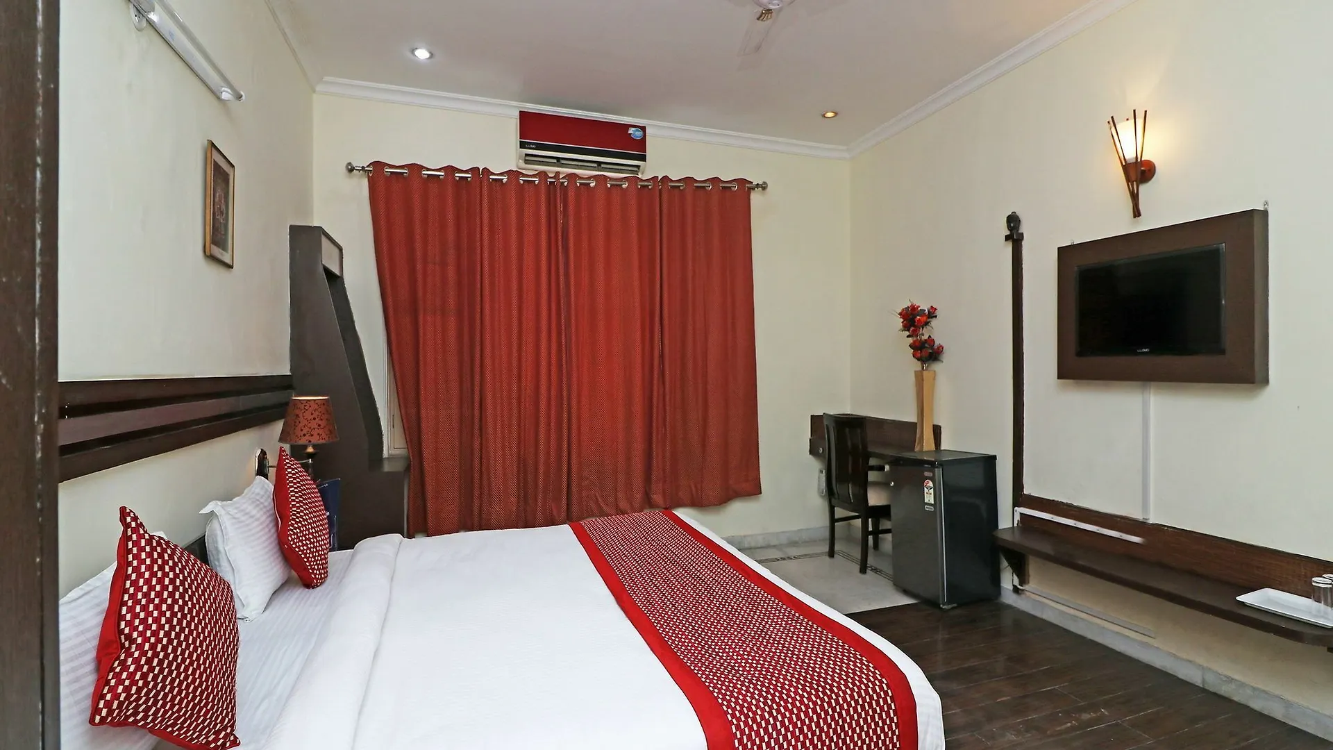 Oyo 12968 Hotel The Domus Gurgaon